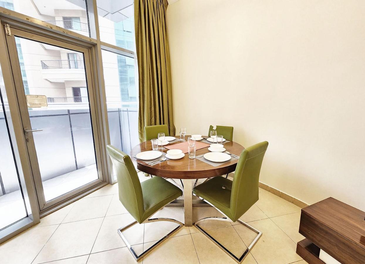 Apartamento Rh- Modern Urban Oasis, Spacious 02Rb Near Mall Of Emirates Dubái Exterior foto